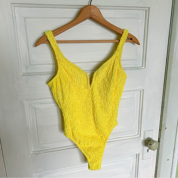 La Blanca Swim Vintage Yellow One Piece Swimsuit Poshmark